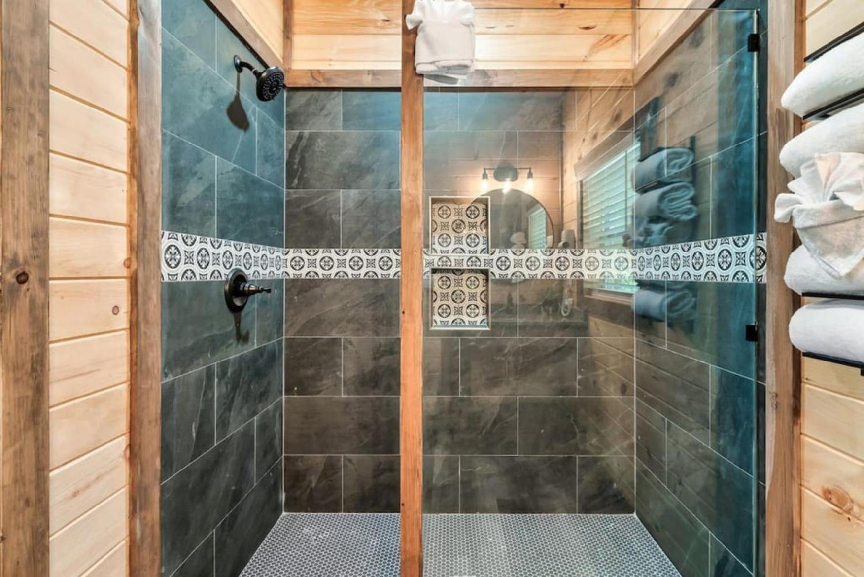 Tranquil Mountain Getaway By Ghosal Luxury Lodging Gatlinburg Buitenkant foto