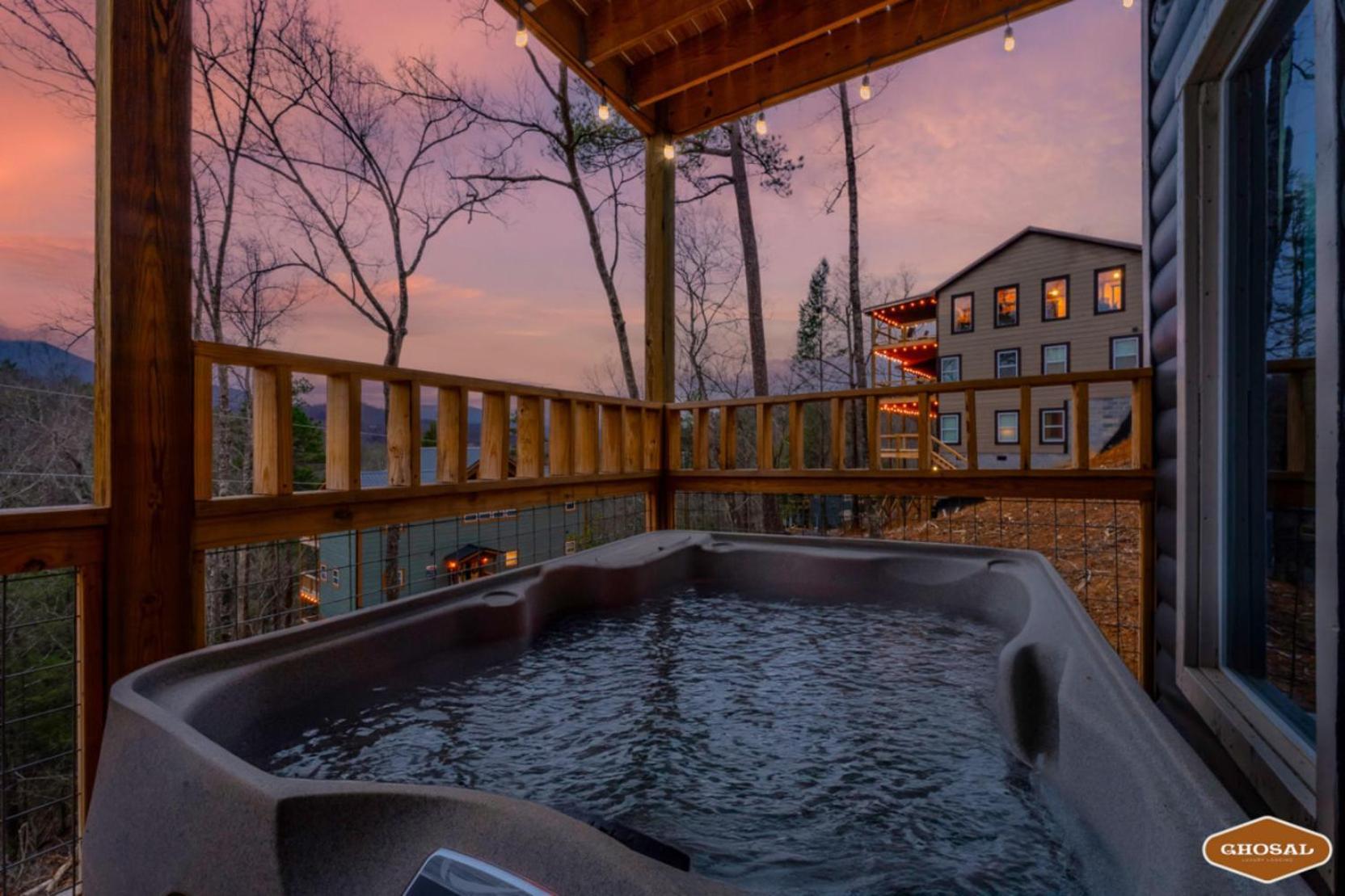 Tranquil Mountain Getaway By Ghosal Luxury Lodging Gatlinburg Buitenkant foto